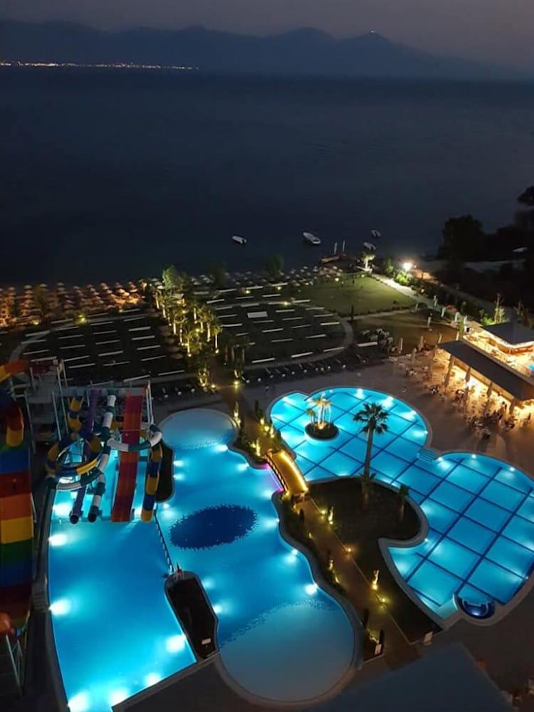 Amara Sealight Elite Hotel Kusadasi Exterior photo